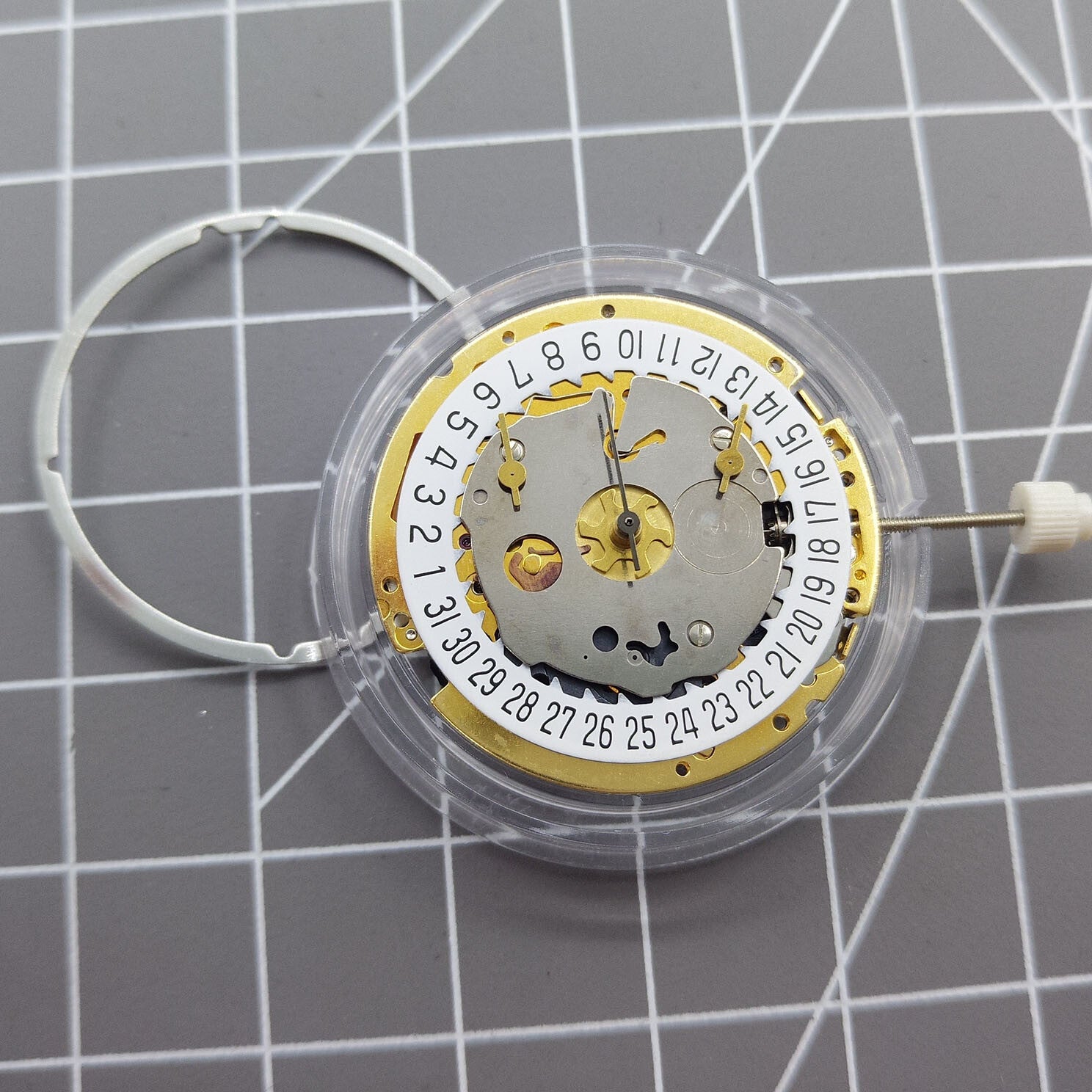 Swiss Made ISA 8171 watch movement showcasing quartz date function at 6 o'clock, multifunctional precision.