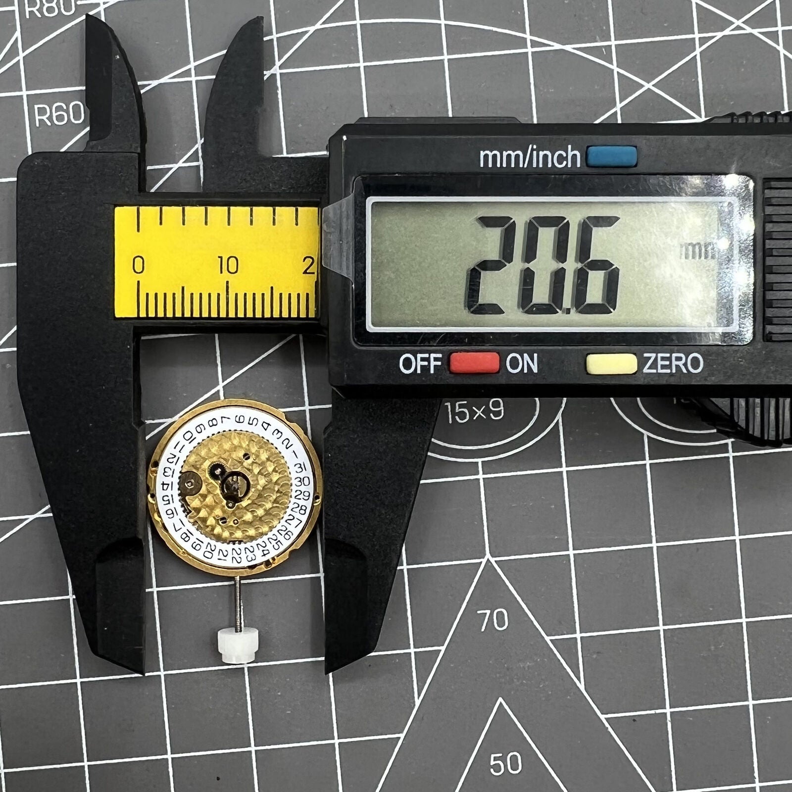 ETA 210.011 Swiss Quartz watch movement with two hands and date calendar, genuine quality by ETA.