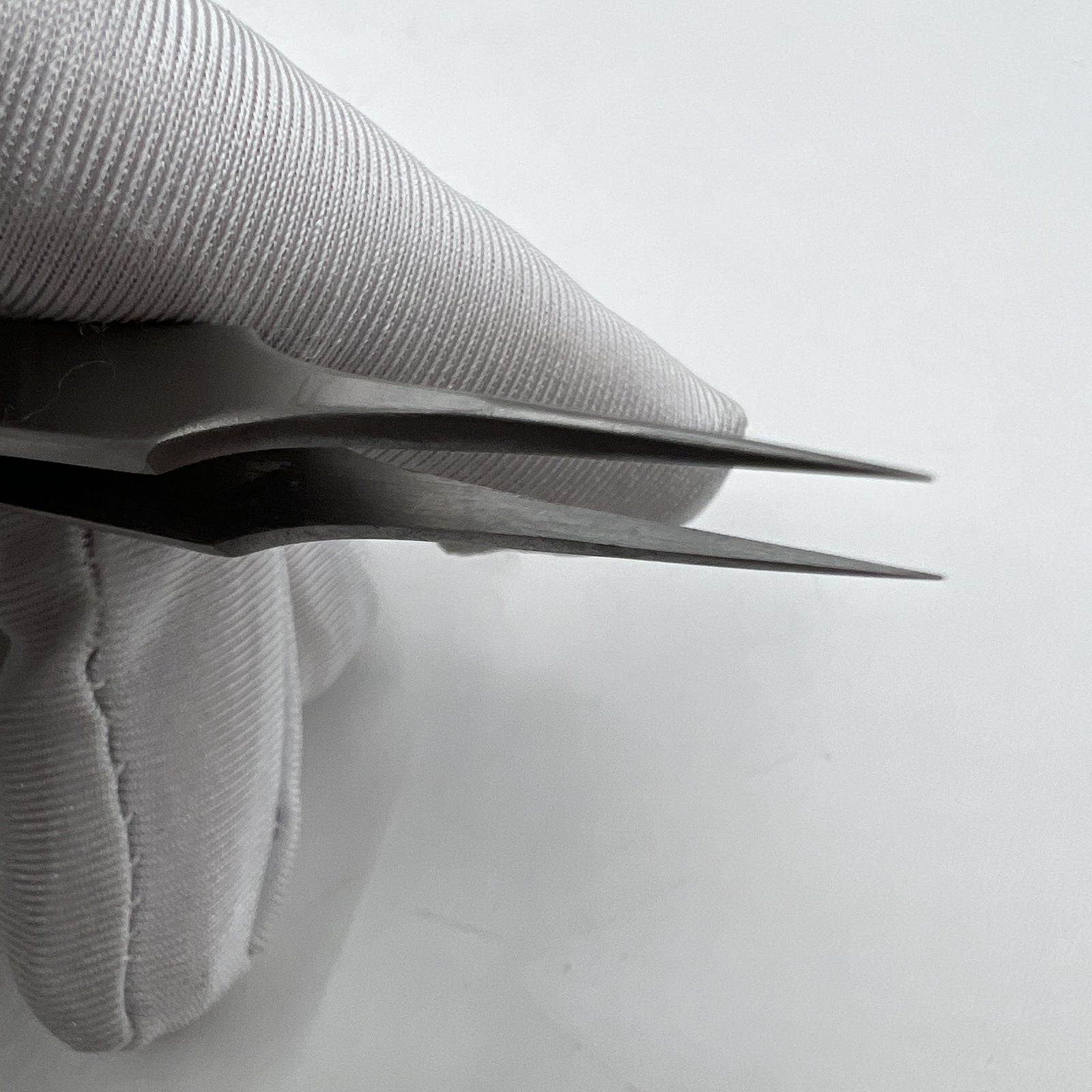 Horotec Swiss Made MSA12.302-4 antimagnetic steel tweezers for precise watch repair and accessory handling.