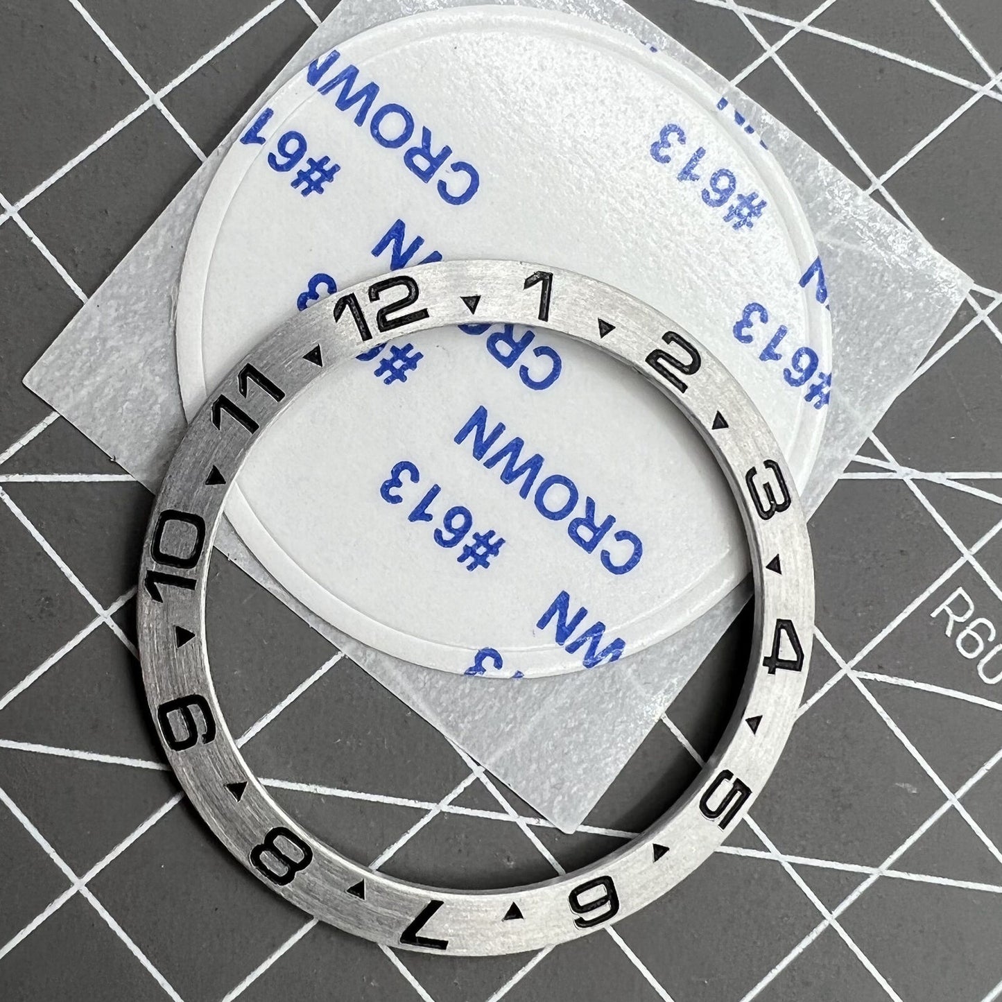 38 mm * 30,6 mm GMT-Aluminiumlünette, abgeschrägter Ring für mechanische GMT-40-mm-Uhr