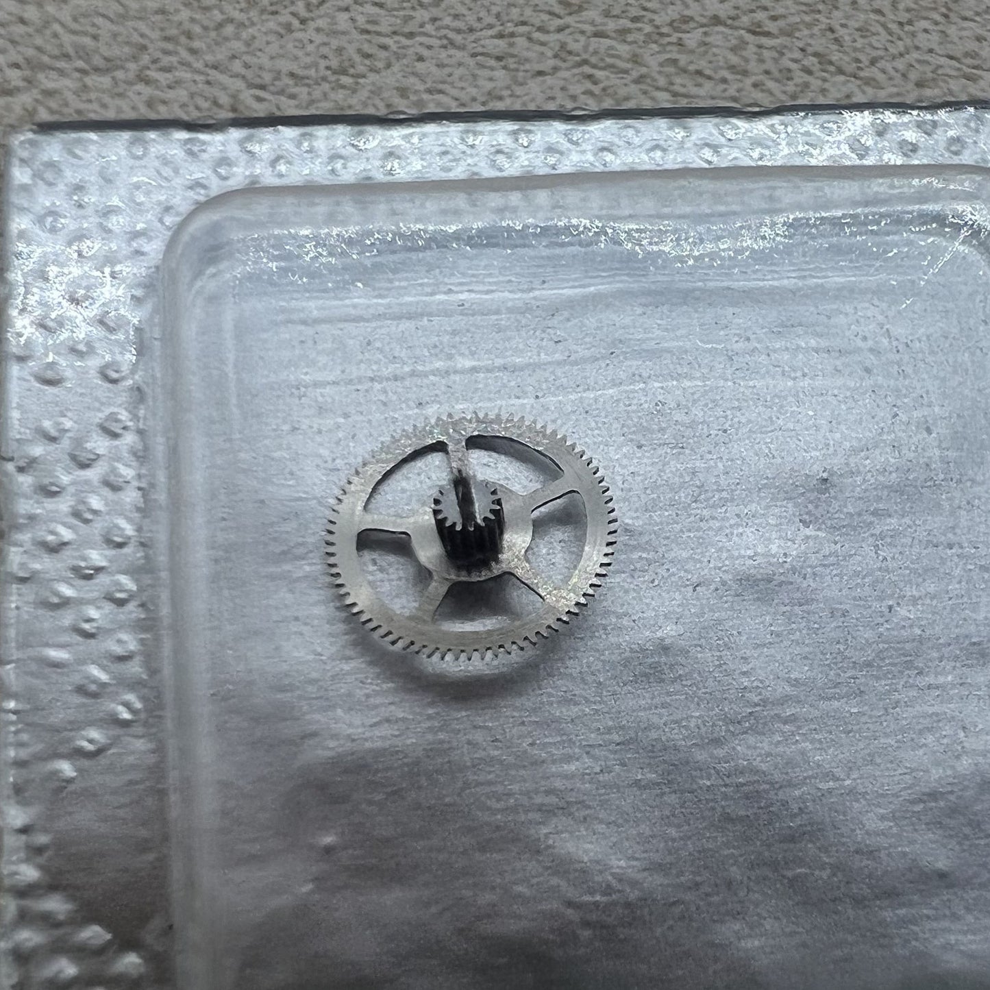 Swiss Third Wheel gear for Omega 8520A watch movement, precision component ensuring accurate timekeeping.