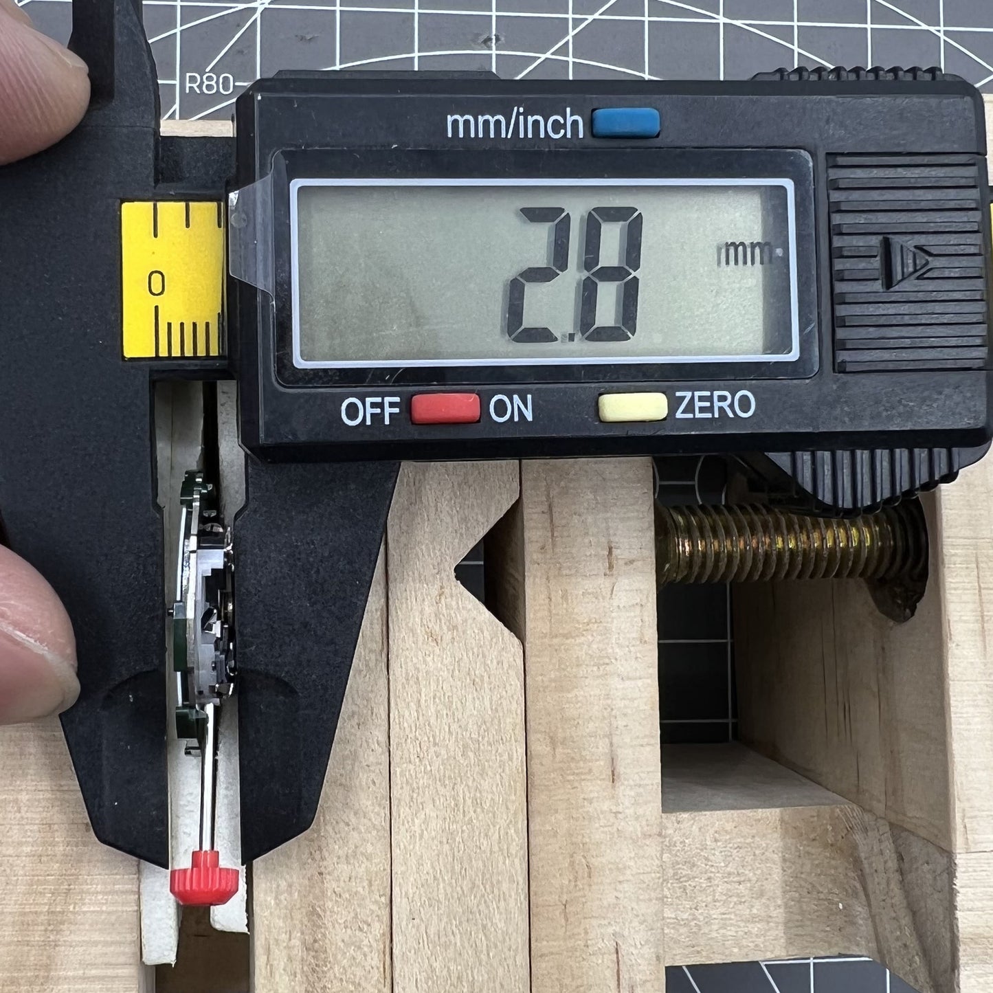 Miyota 2115 Quartz Movement Date at 6 Movement