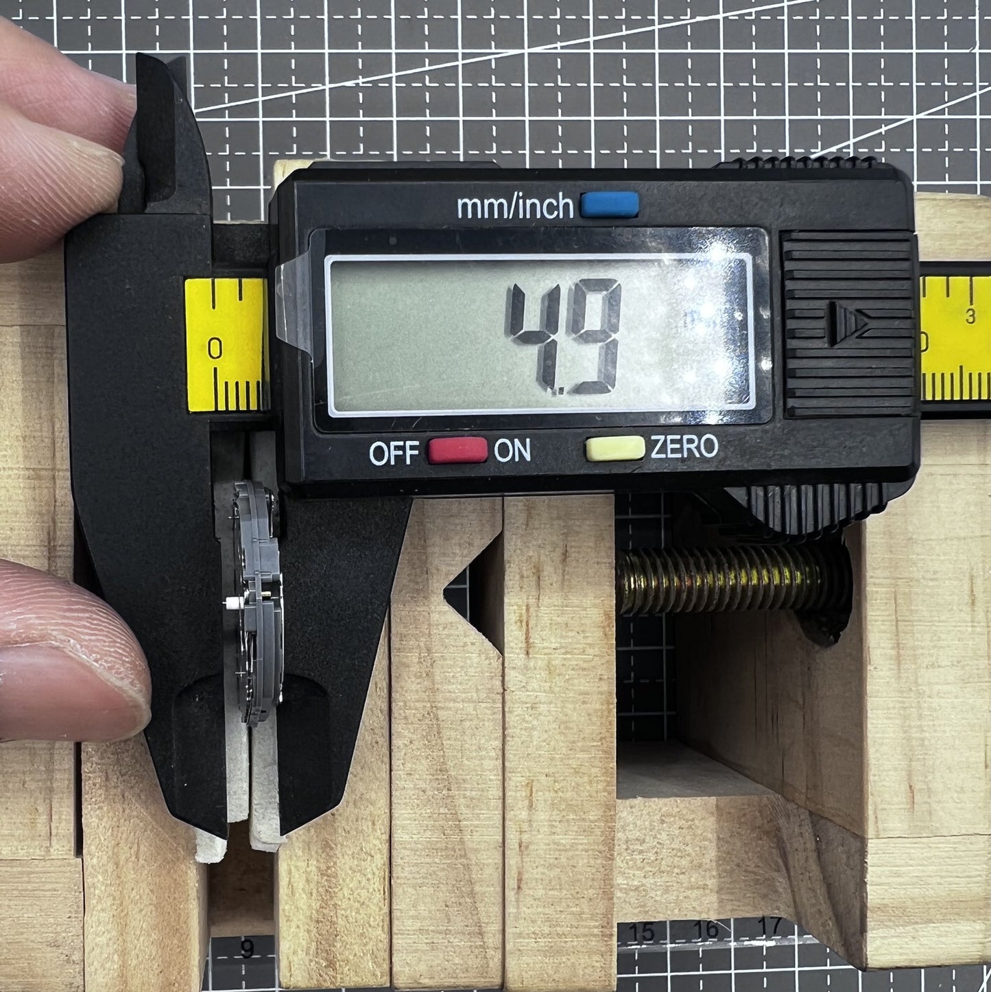 Japan Hattori Epson VD85A Quarz Uhrwerk Modell VD85