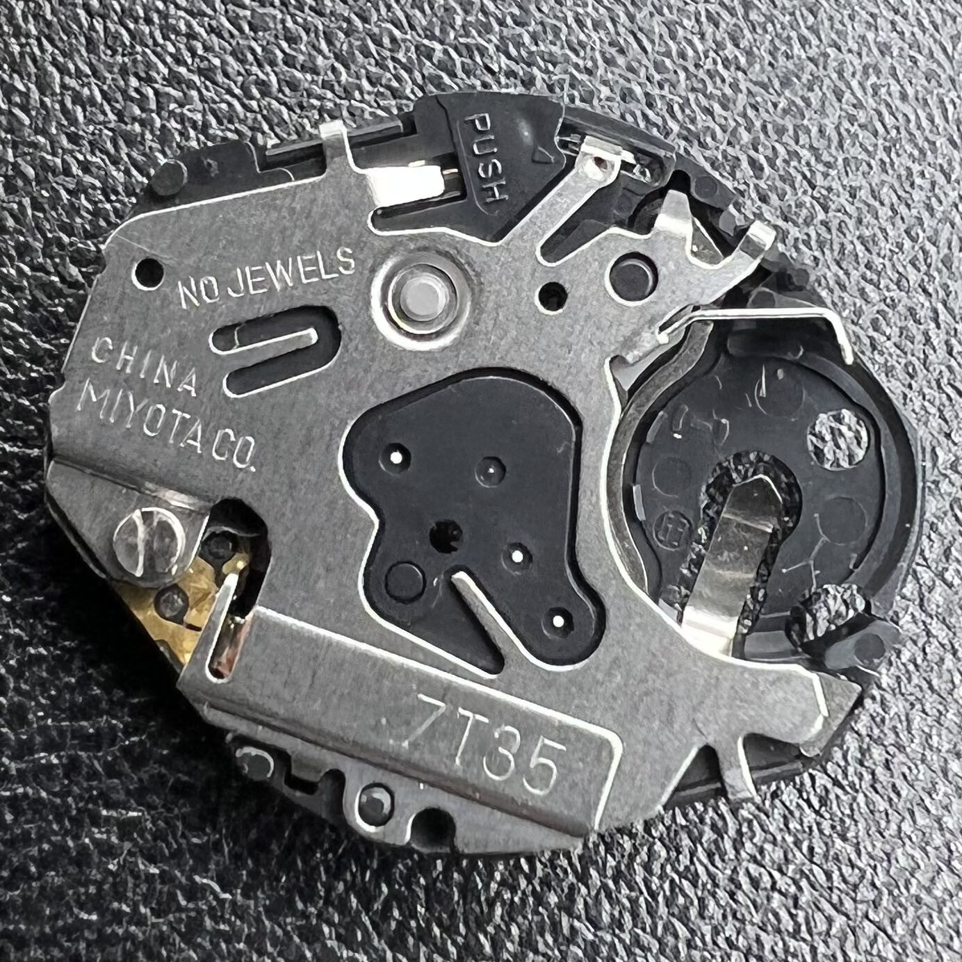 2 PIECES Miyota 7T35 Watch Quartz Movement 3 Hands Movement