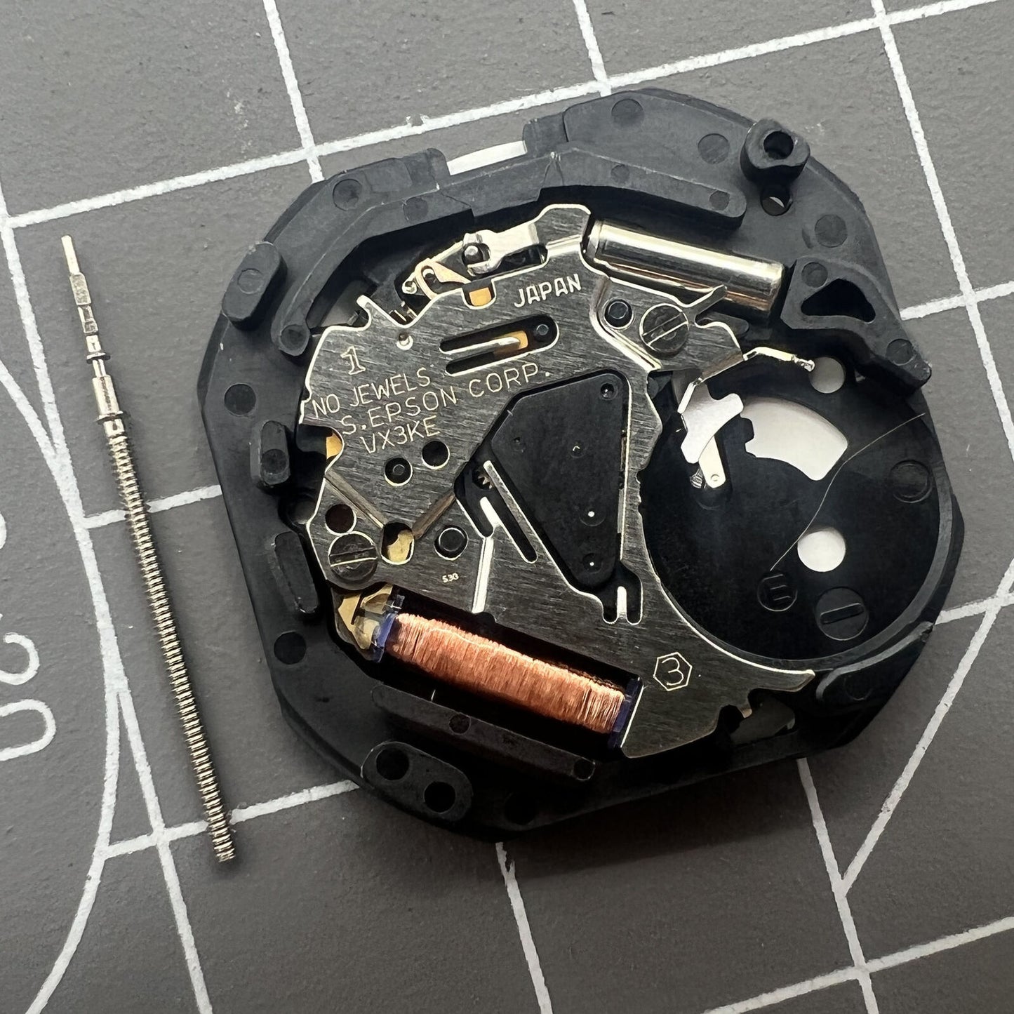 Hattori Epson TMI VX3K VX3KE Watch Quartz Movement Date At 3 Japan Made