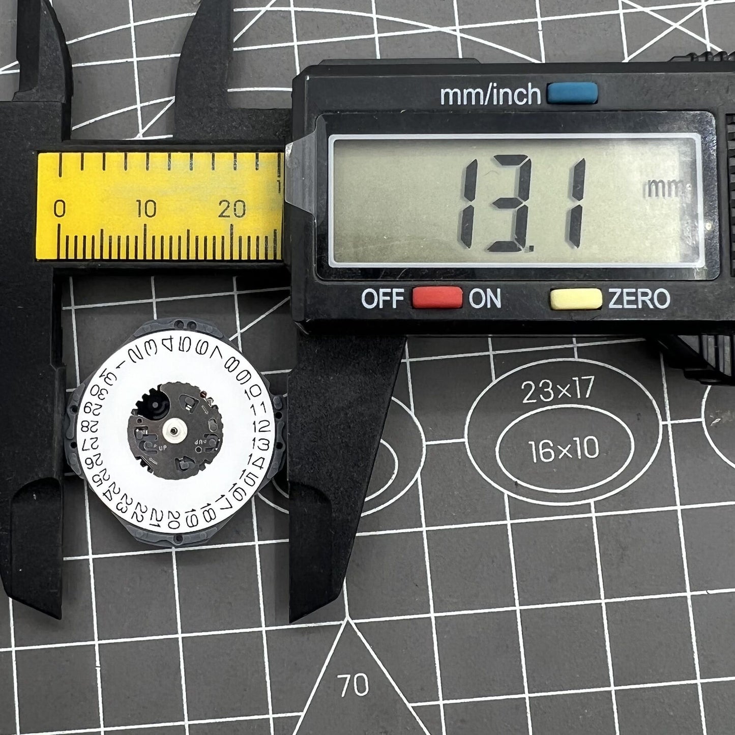 Hattori Epson VJ42B Movement Single Calendar Date At 3 Movement