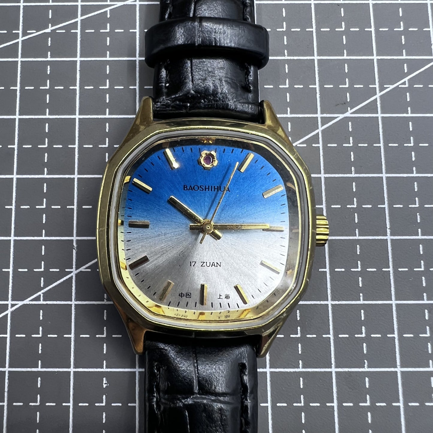 Montre mécanique manuelle Shanghai 33 mm, clou doré, cadran bleu, boîtier carré, 17 juifs