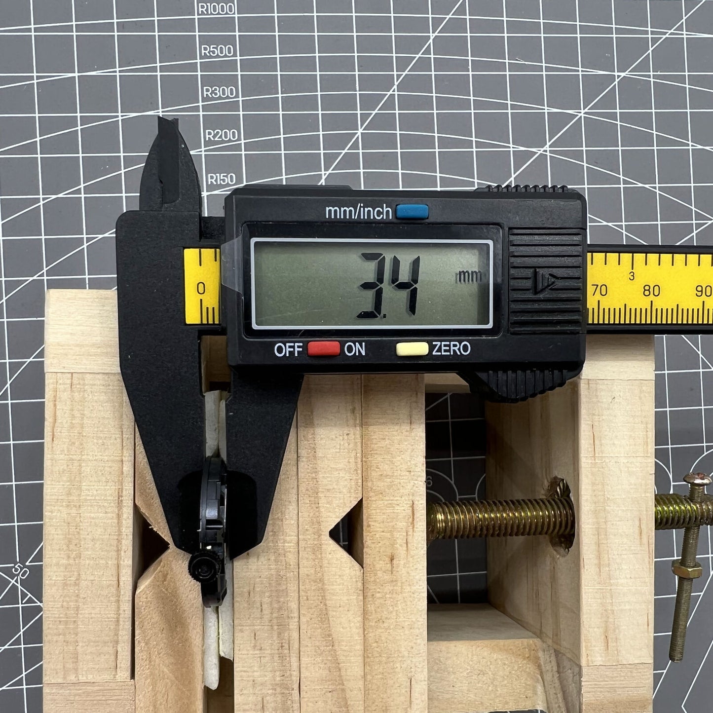 Swiss ETA 805.112 quartz watch movement by ETA, featuring 3 hands and date at 6, precise craftsmanship for watch repairs.