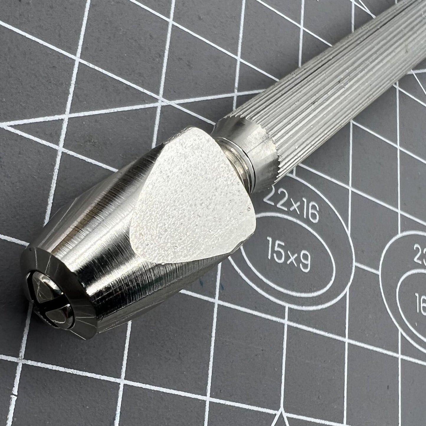 Bergeon 1842-17B pin vise with square head, adjustable 0-3mm, ideal for precise watch repairs and accessories.