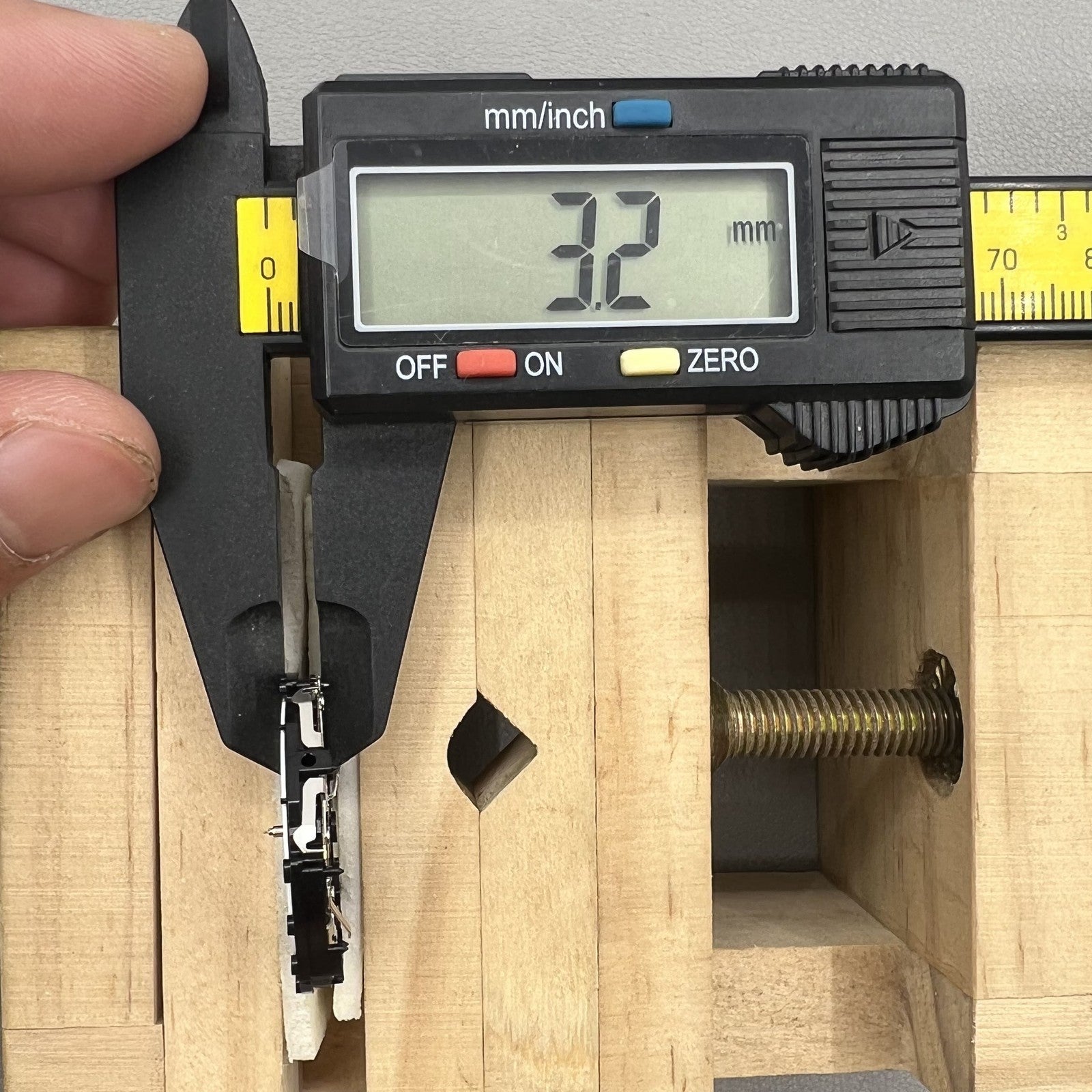 Japan Hattori Epson VD57C quartz watch movement, precise timekeeping for accessories.