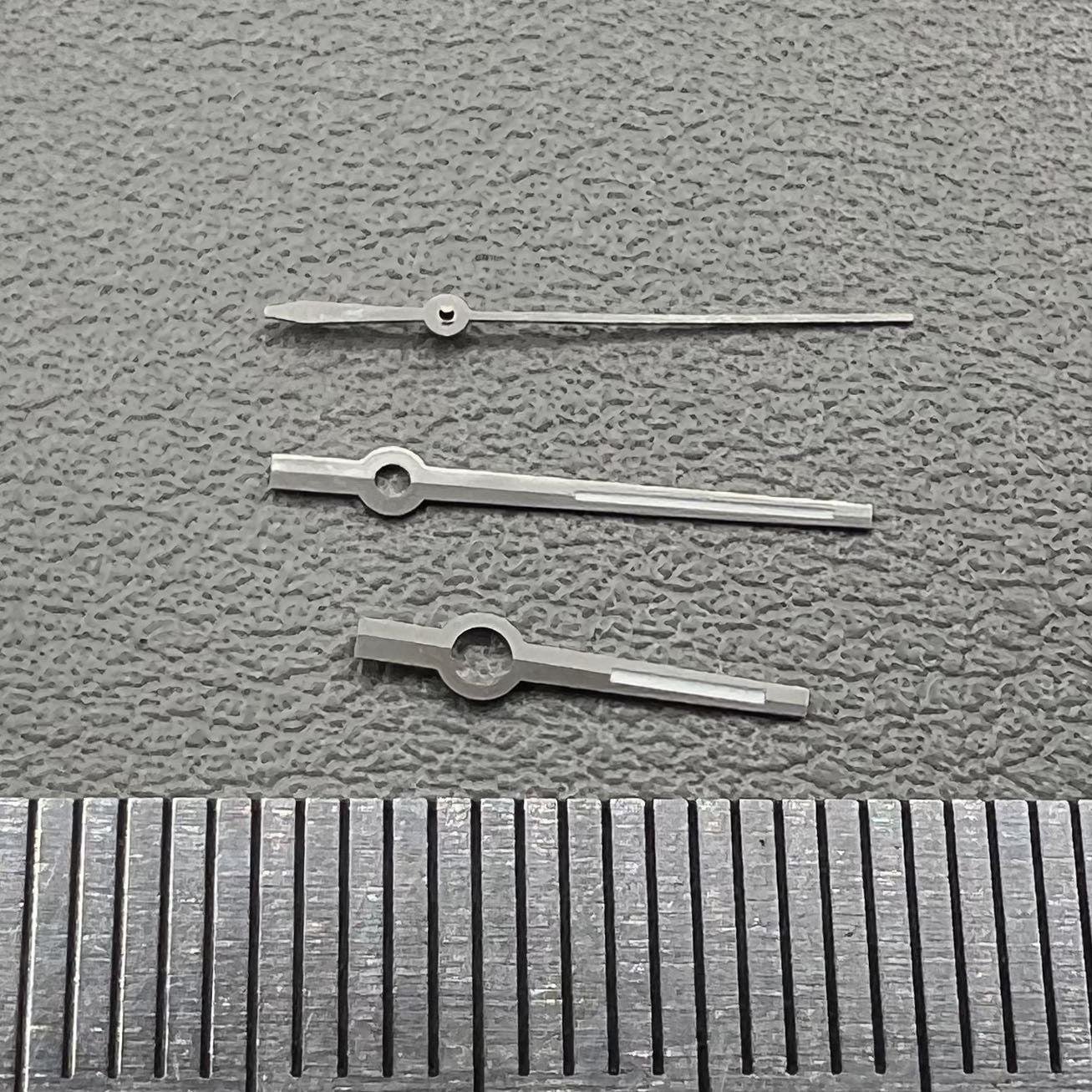 2er Set Silberne Hohlzeiger für ETA2836 2824 2892A2 Dayjust Modell 83950