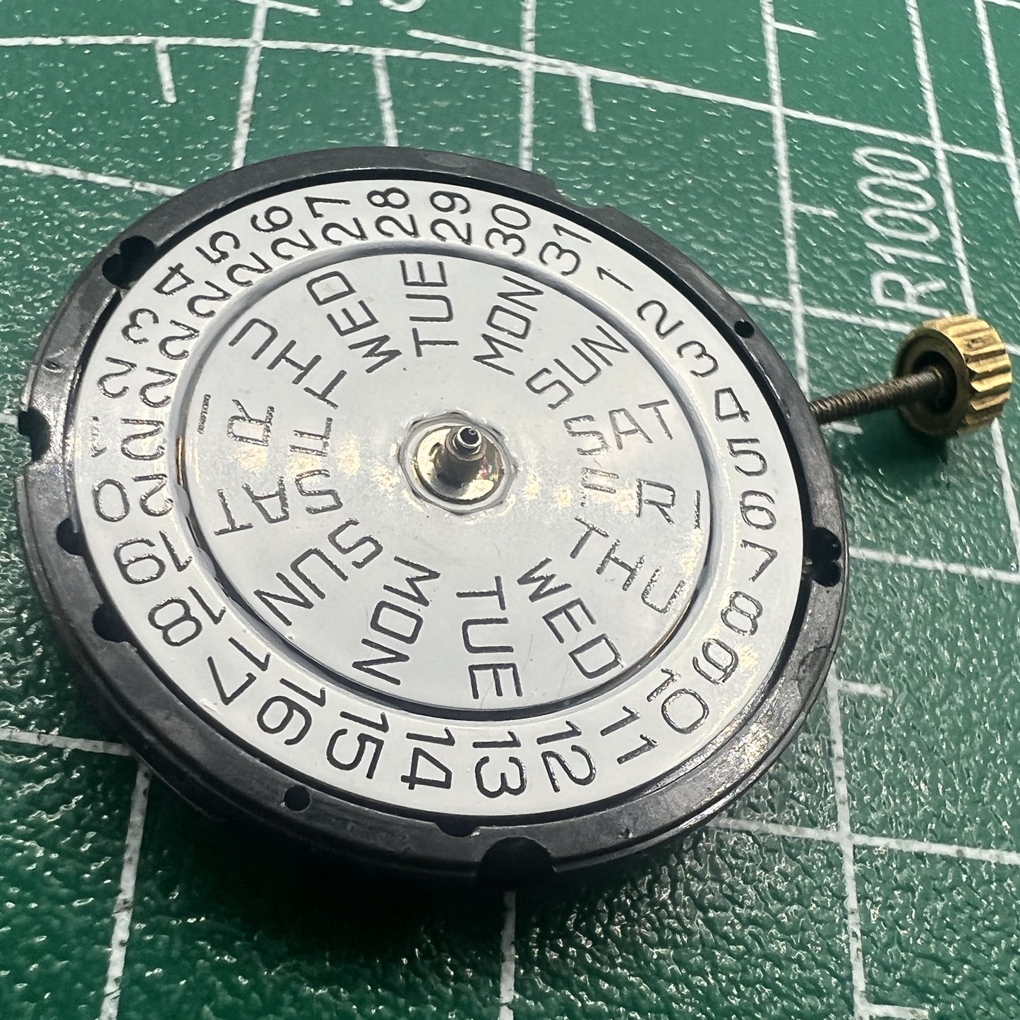 Montre à quartz ISA 307 en gros, mouvement, date à 3 heures, originale, neuve