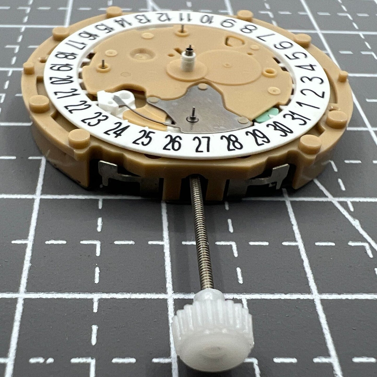 Quartz Movement Sunon PE60 Quartz Watch Movement 3 Hands With Date@6