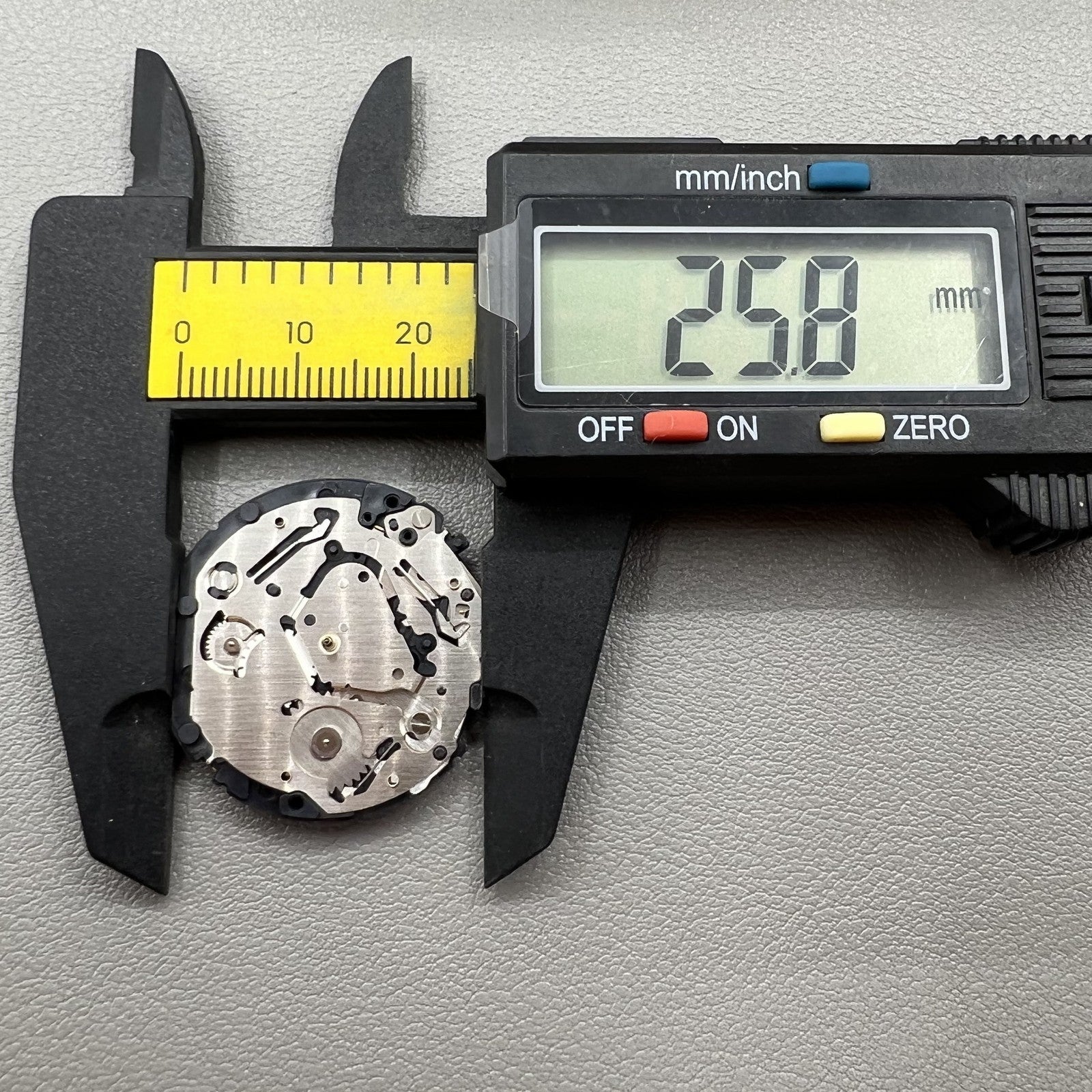 Japan Hattori Epson VX7RE quartz watch movement, precise and durable mechanism for accurate timekeeping