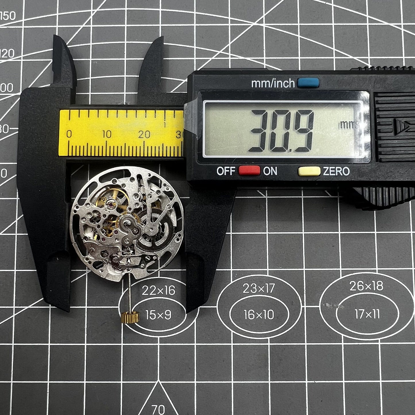 Dandong Silver Hollow Automatic Mechanical Movement with Second Stop