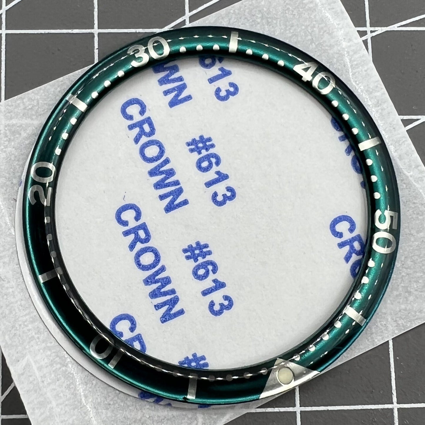 Lunette de montre biseautée en aluminium vert foncé et blanc de 39 mm/32,2 mm