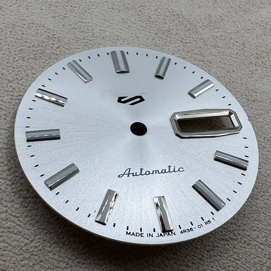 White 28.5mm green luminous Datejust dial for NH36 NH35 movement, enhancing watch visibility.