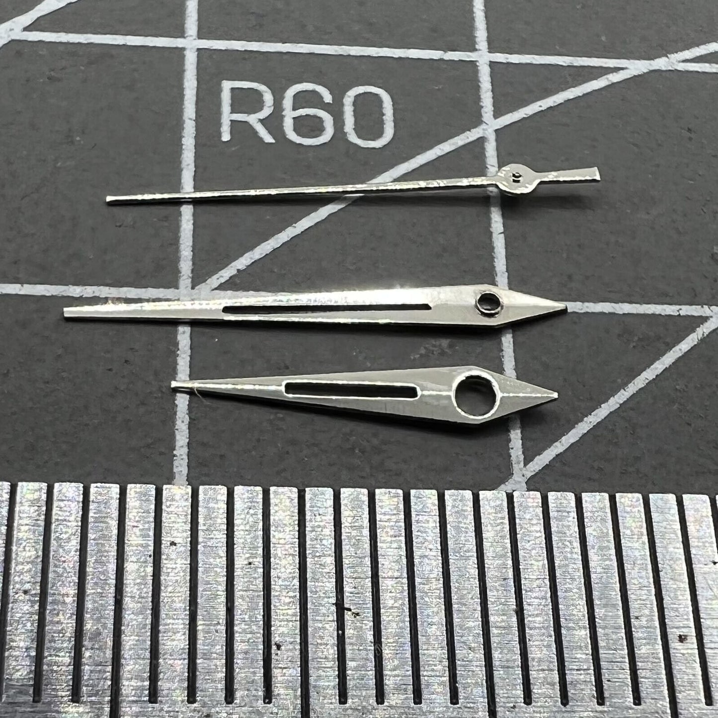 Aiguilles de montre argentées pour mouvement à quartz Miyota 2035 P1-H4-C97