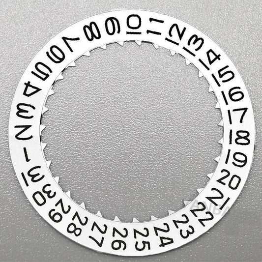 Japan Made Miyota 9015 white date disk wheel showing clear date numbers at 3 o'clock position