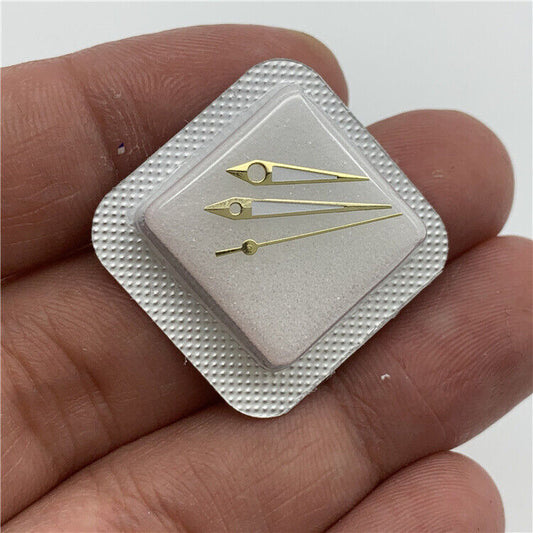 Green luminous 14mm men?s watch hands set for Miyota NH35/NH36, enhancing visibility and style.