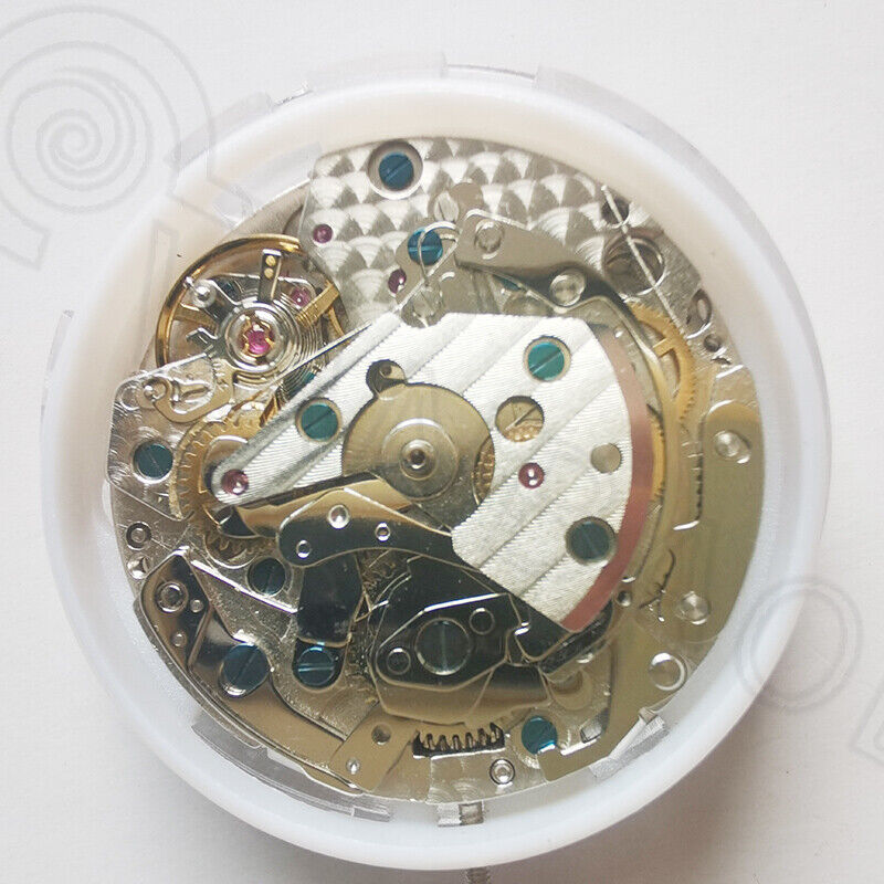 China Made 7750 mechanical watch movement with small second at 6 and calendar at 3 display.