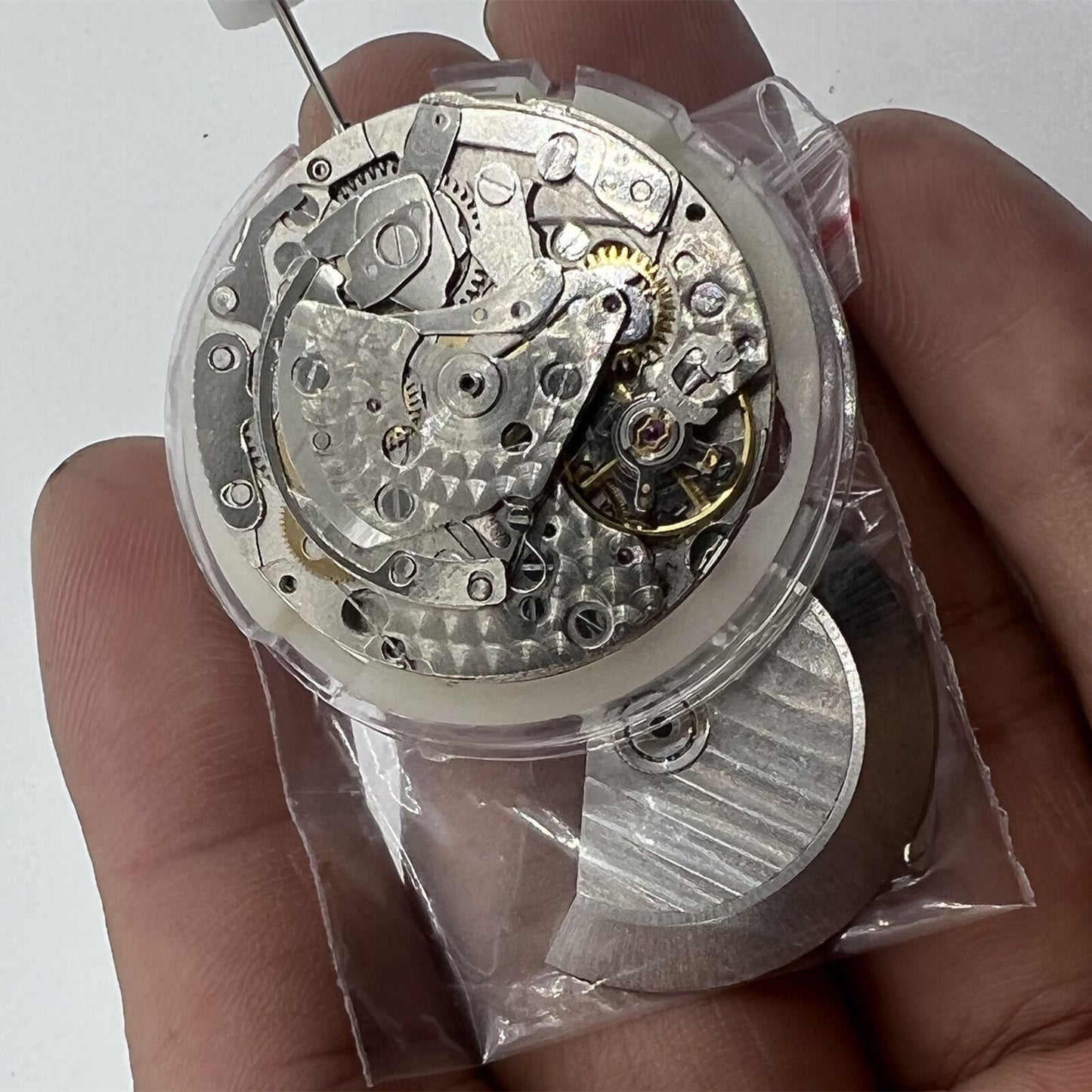 China Made 7751 7753 automatic mechanical watch movement with moon phase and multifunctional features.