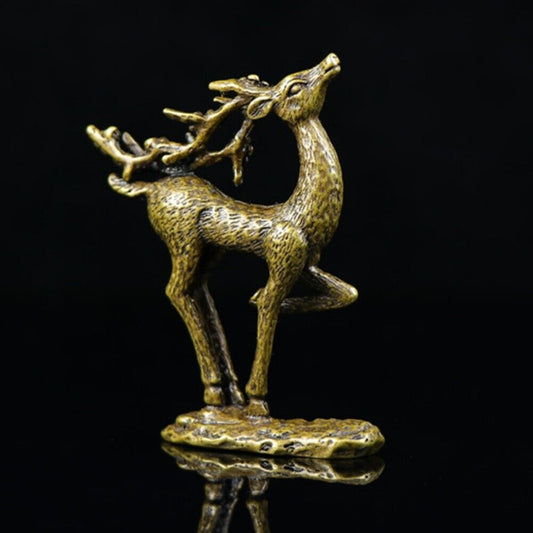 Solid copper Sika deer trinket with vintage bronze finish, hand-carved details for collectors.