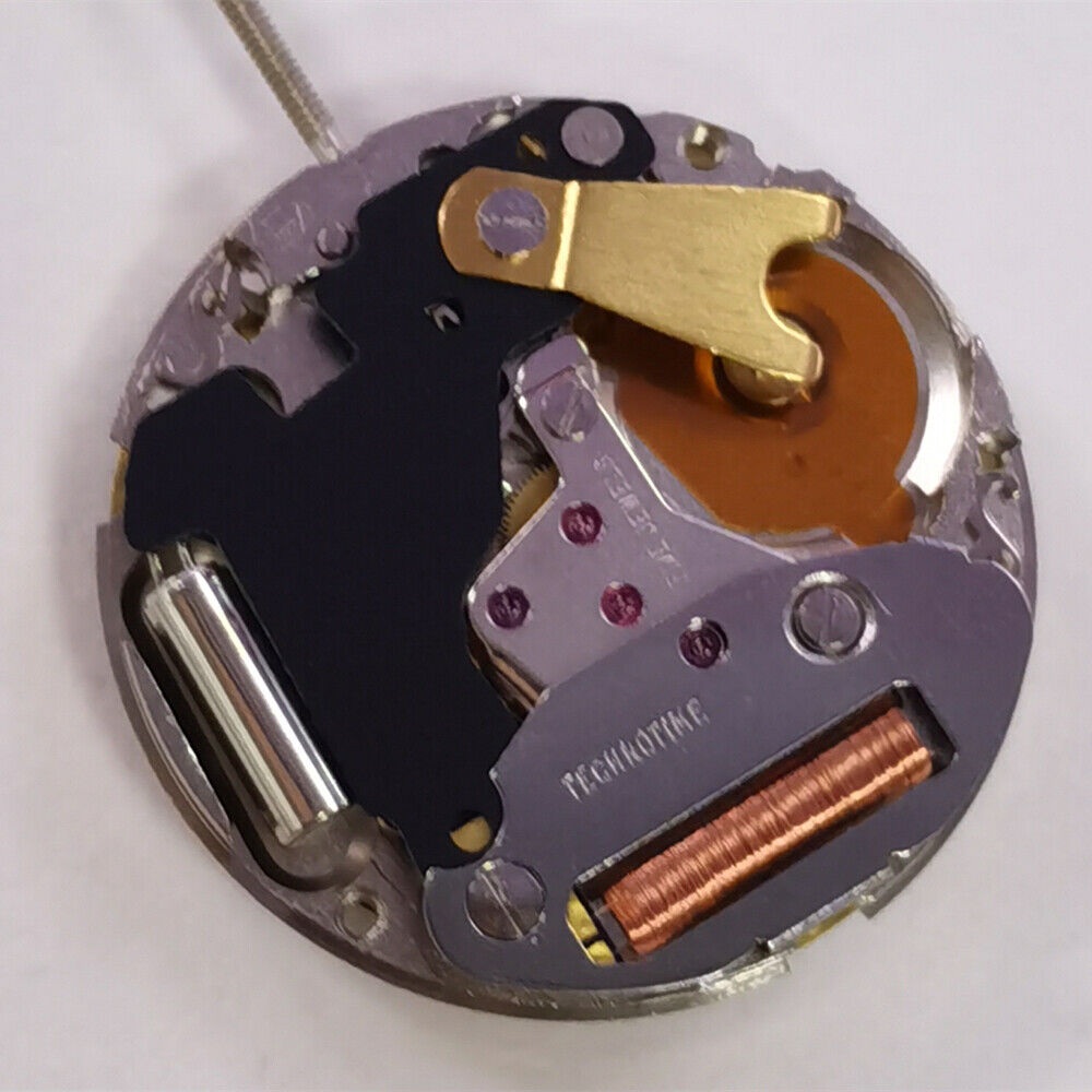 7022 7020B quartz watch movement with day-date function by ETA, precise replacement for ETA956.422 models.
