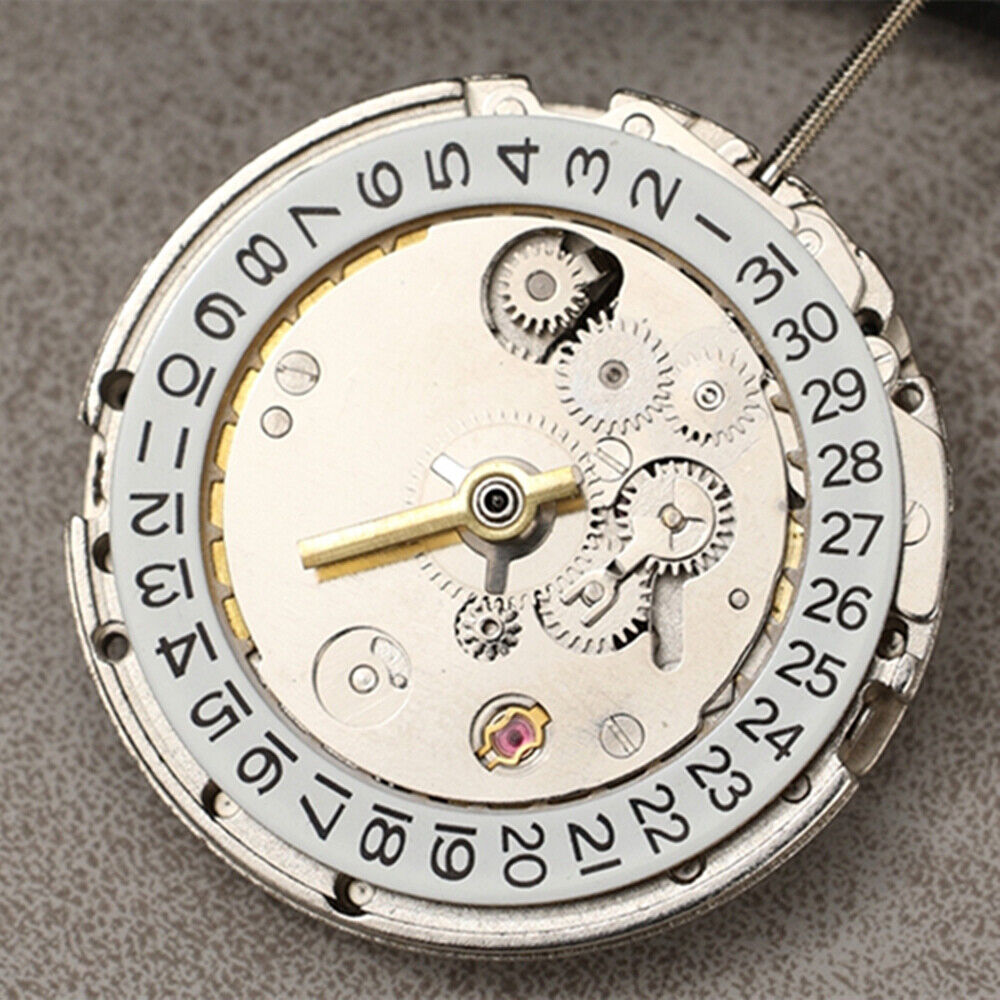 Dandong Silver watch with dual time zones, automatic mechanical movement, date display at 3 o'clock, ideal for travel.