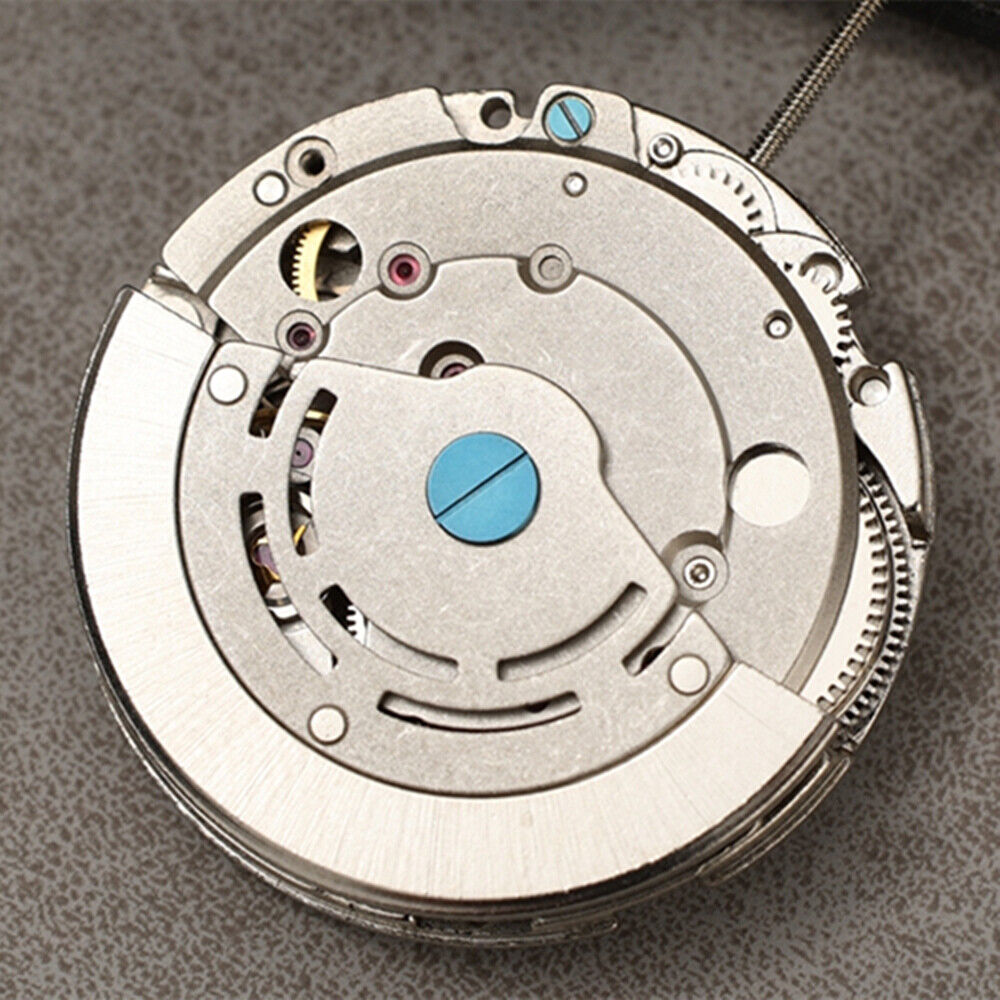 Dandong Silver dual time zone watch with automatic movement and date display, perfect for travelers.