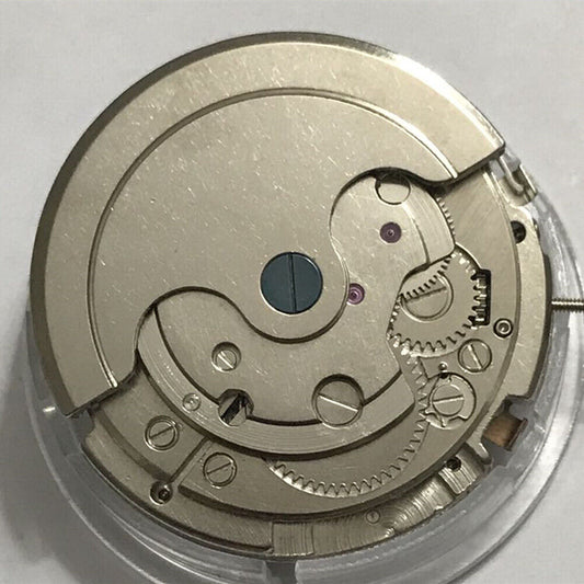 China Made multifunctional automatic watch with mechanical movement, date at 12 o'clock, bare wheel visible at 6.