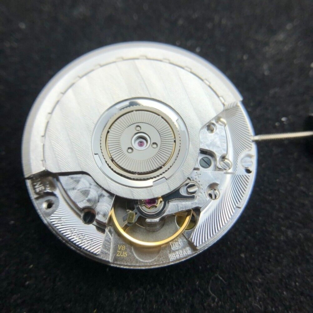 Mouvement mécanique automatique à calendrier unique <tc>ETA</tc>2892A2 V8 d'origine de fabrication suisse