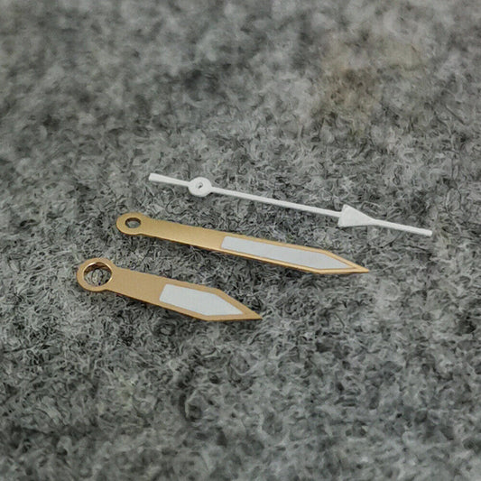 Green luminous golden-trimmed watch hands for NH35/NH36/4R/7S movement, enhancing precision and style.