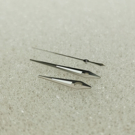 Green luminous watch hands with silver trim, compatible with NH35/NH36/4R/7S movements for classic timepieces.