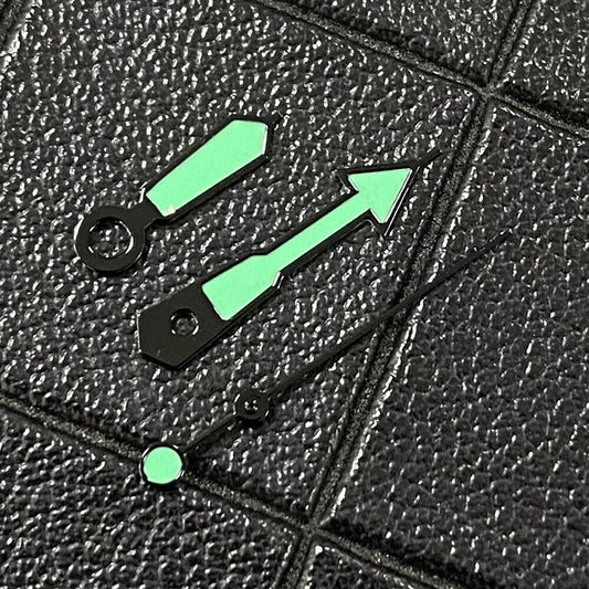Multi-color green luminous watch hands with black trim, compatible with NH35/NH36/4R/7S movements for precise timekeeping.