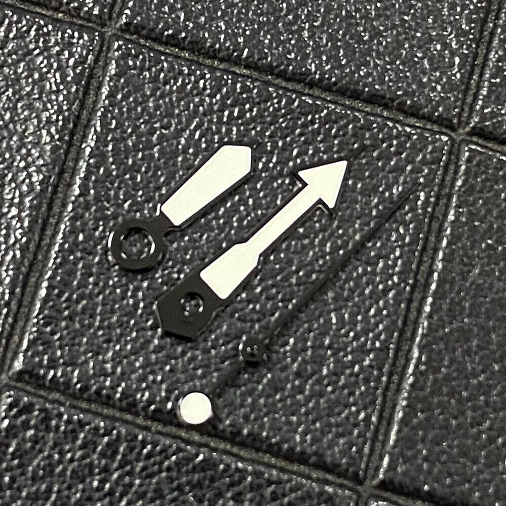 Multi-color green luminous watch hands with black trim, fits NH35/NH36/4R/7S movements for accurate timekeeping.