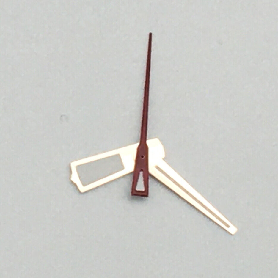 Green luminous watch hands with red second hand for NH35A/NH36A movement, precise and stylish accessories.