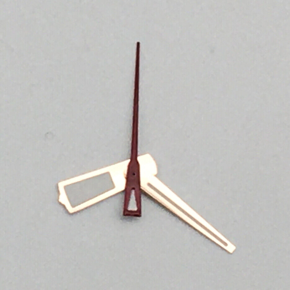 Green luminous watch hands with red second hand for NH35A/NH36A movement, precise and stylish accessories.