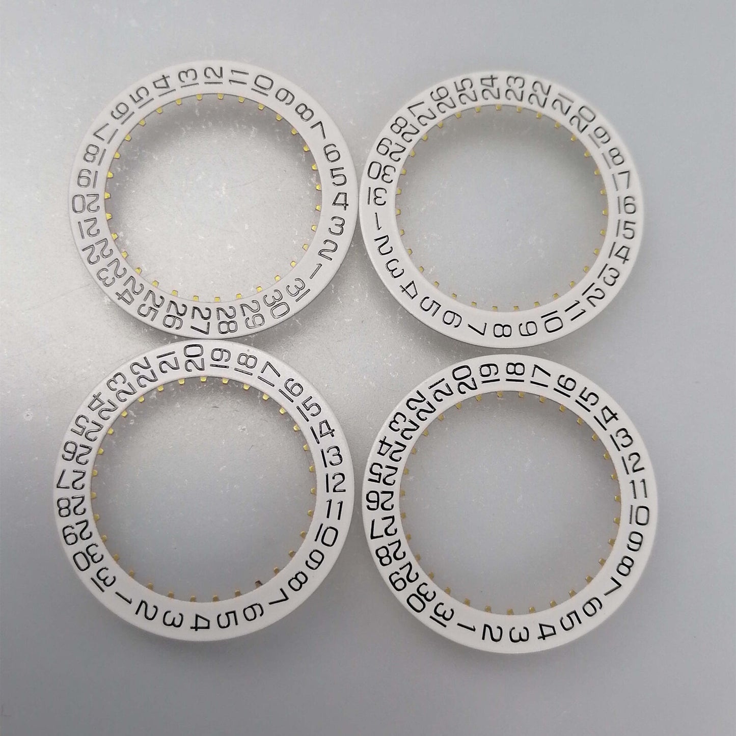 Disque de date blanc générique Date@3 pour mouvement <tc>ETA</tc> 2824-2