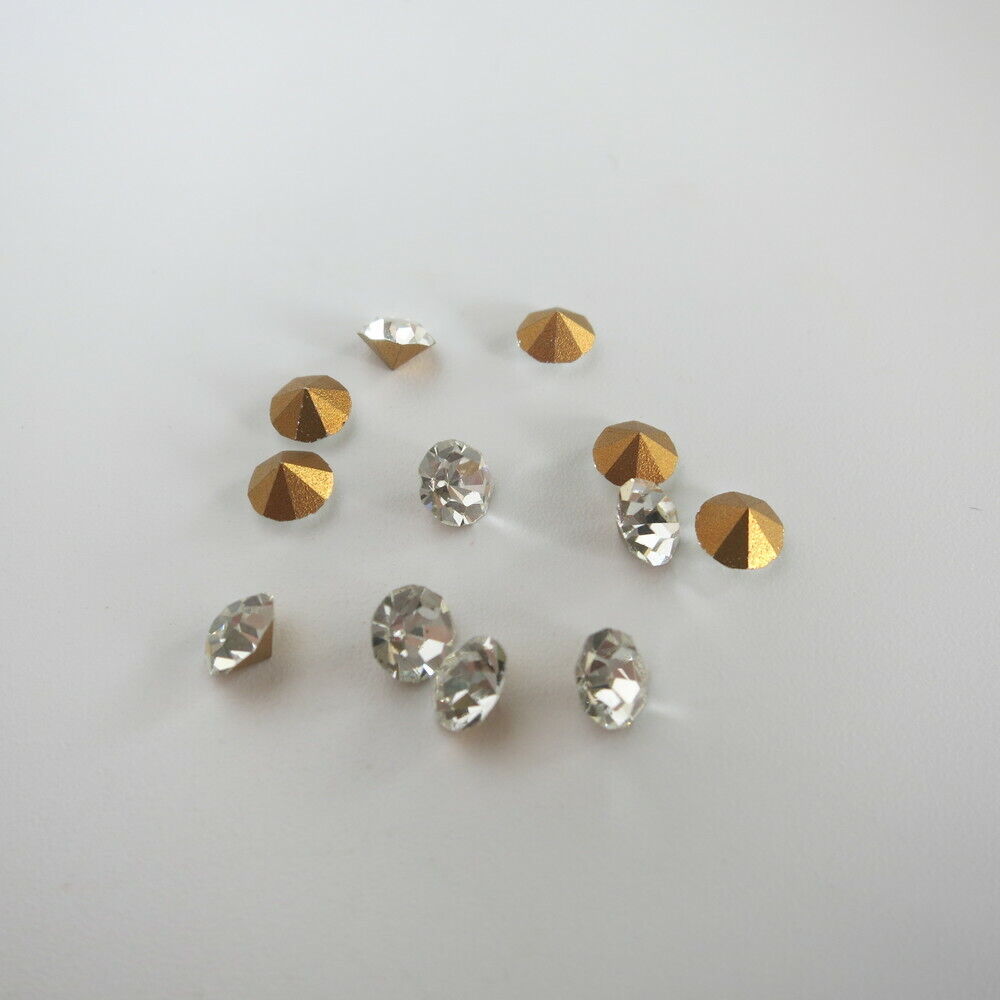 Assortment of 12 sizes PP2-SS25 watch glass stones for dial and case decoration.