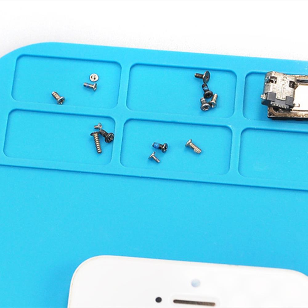 TE509 silicone insulation pad 30x20cm, heat-resistant and anti-corrosive for precise watch repair tasks.