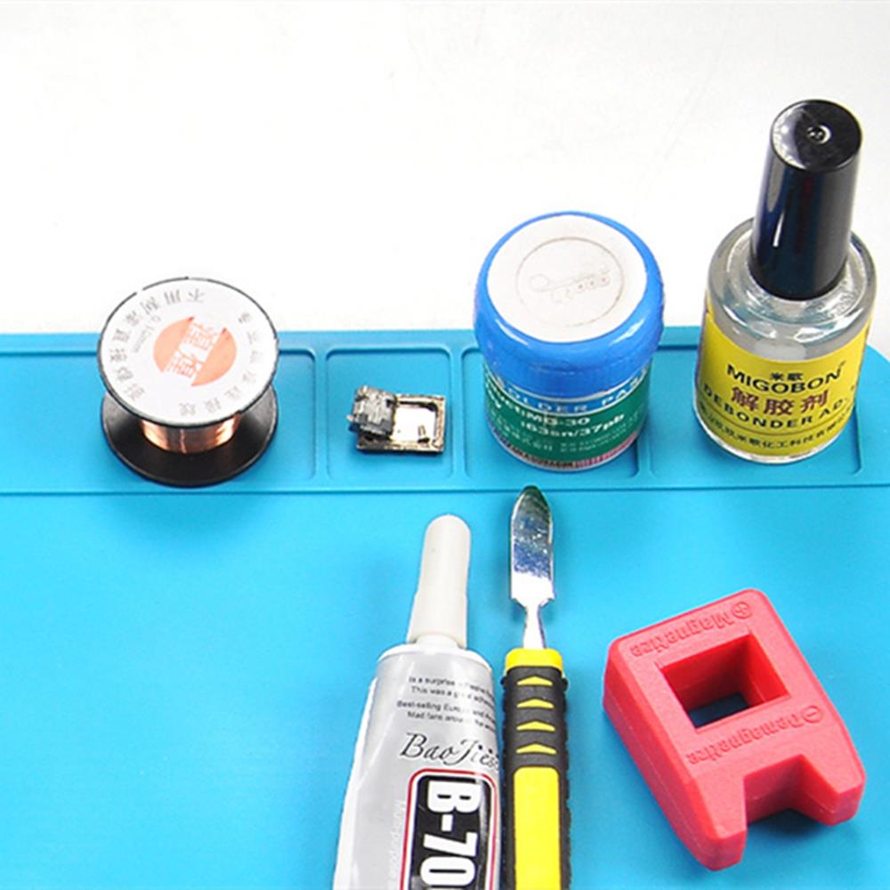 TE509 silicone insulation pad 30x20cm, heat-resistant and anti-corrosive for precise watch repair tasks.