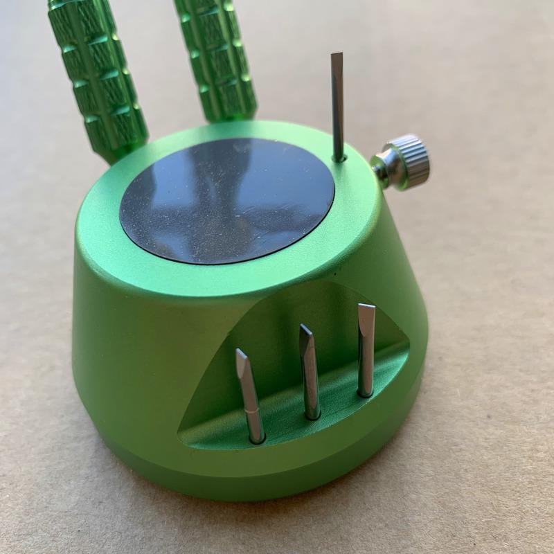 6730 watch bracelet removal tool with screws for precise strap adjustment and repair.
