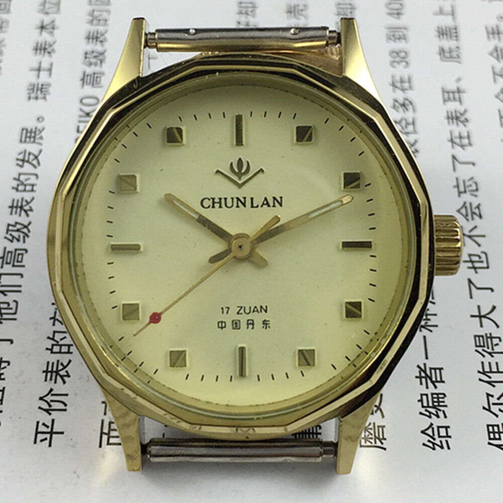 32mm China Made Manual Mechanical Watch 17 Jews Yellow Dial Green Lume Hands