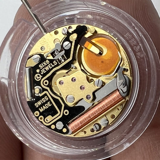ISA 222 golden quartz watch movement for lady watch repair by Watchmakers, precise and durable.