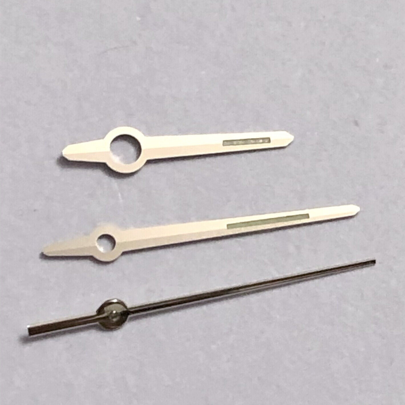 Aiguilles de montre lumineuses vertes argentées de 12 mm pour mouvements <tc>ETA</tc> 2892, 2846, 2836 et 2824
