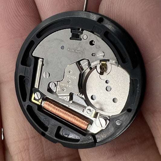 Ronda 515 Swiss quartz watch movement with date display at 3 o'clock for precise timekeeping
