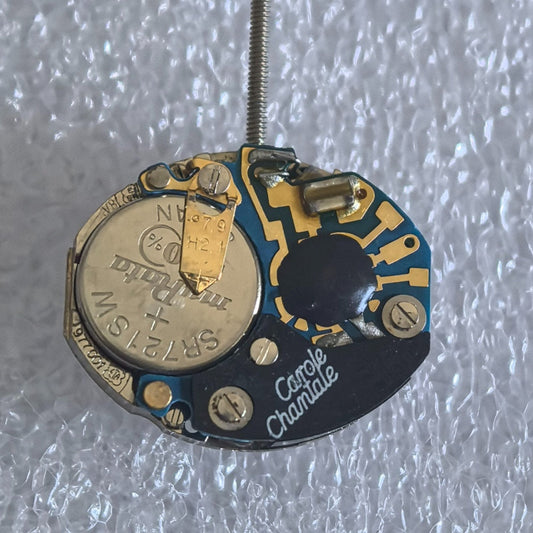 Swiss Made ETA 977.001 quartz watch part with 2 hands for precise timekeeping in watch repairs.