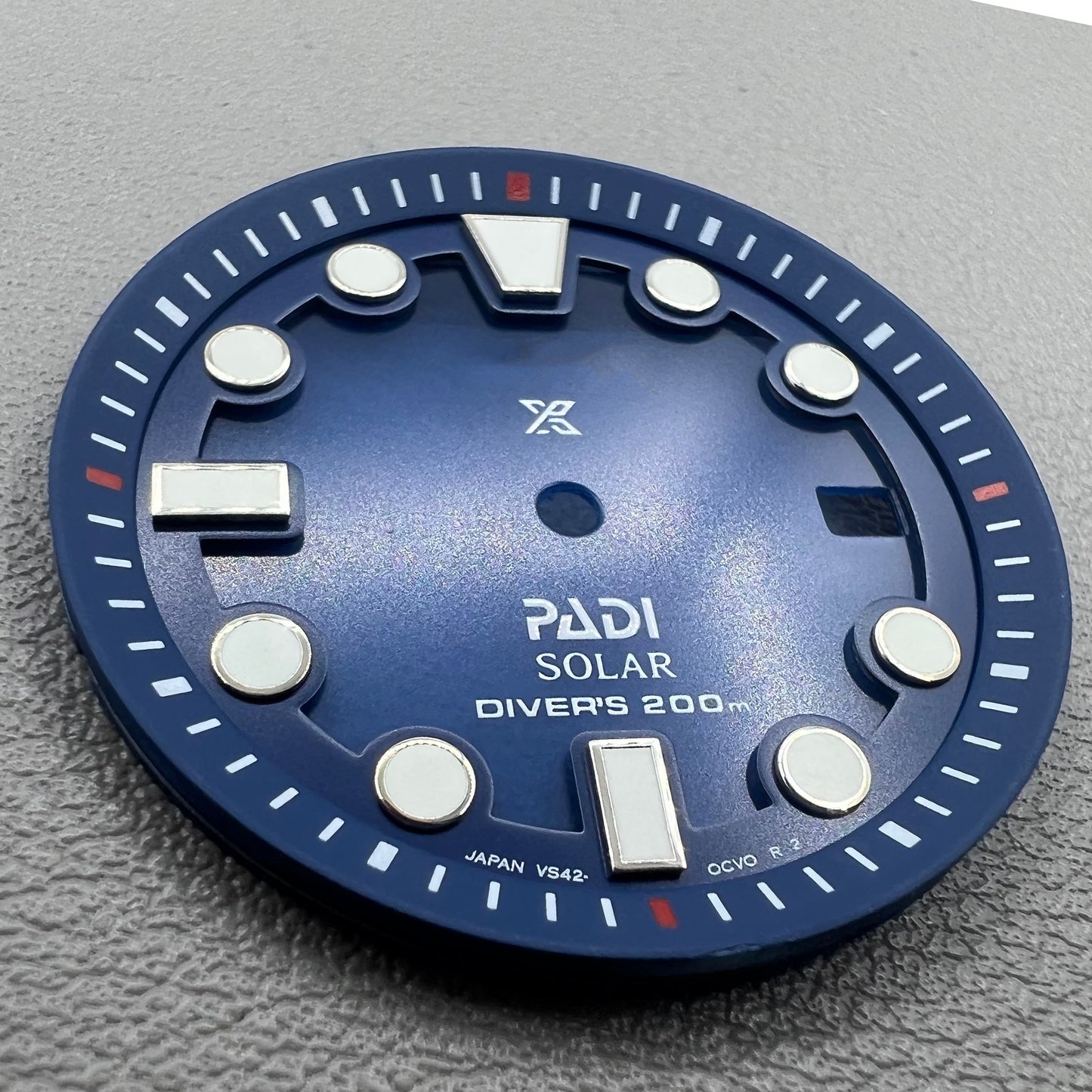 Gradual blue 31.8mm diving Datejust dial with green luminous markers for VS42 movement.