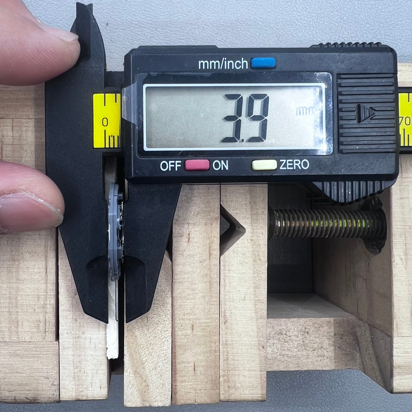 Japan Hattori VJ32 VJ32B Watch Quartz Movement Date@6